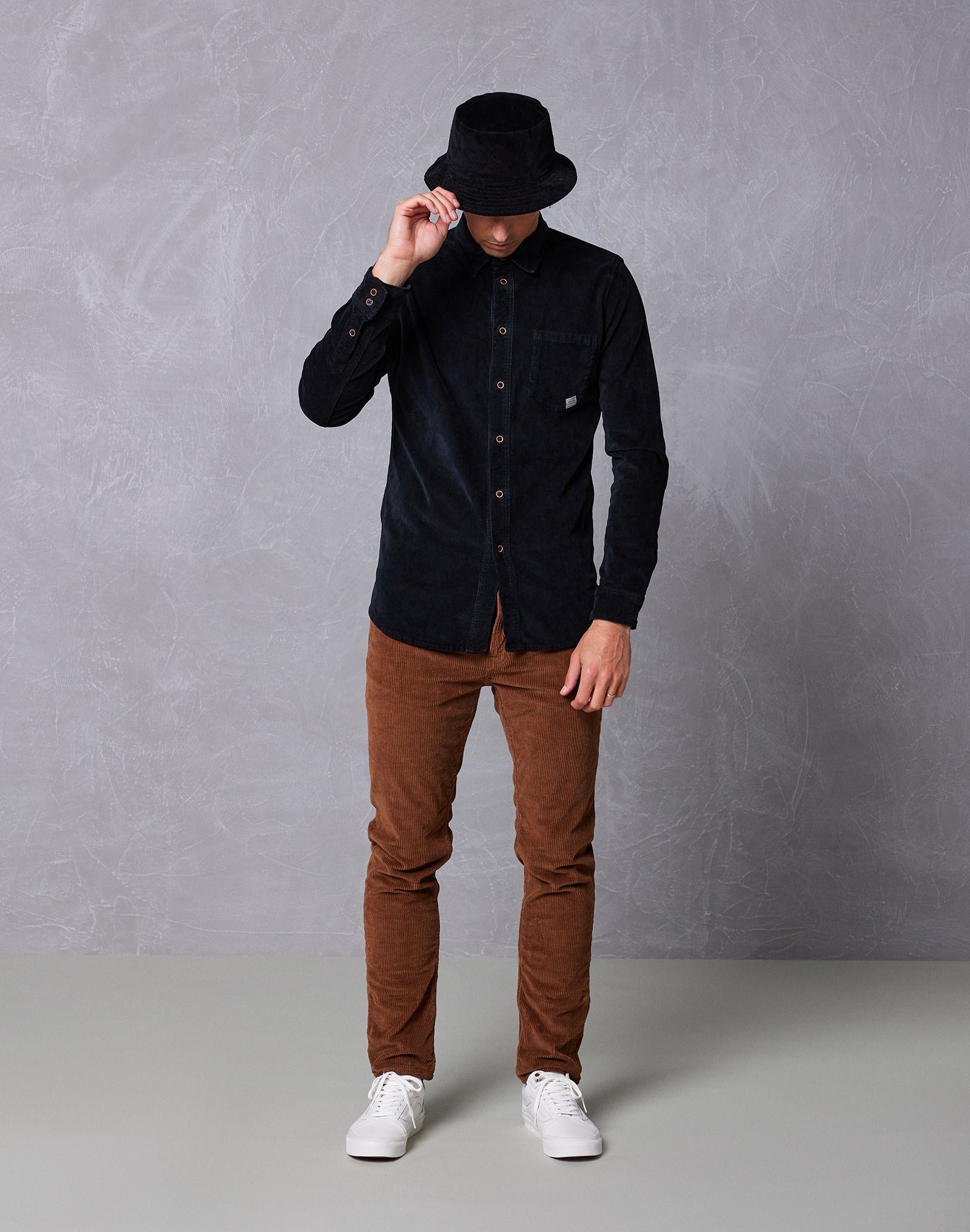 PANTALON REGULAR CHOCO