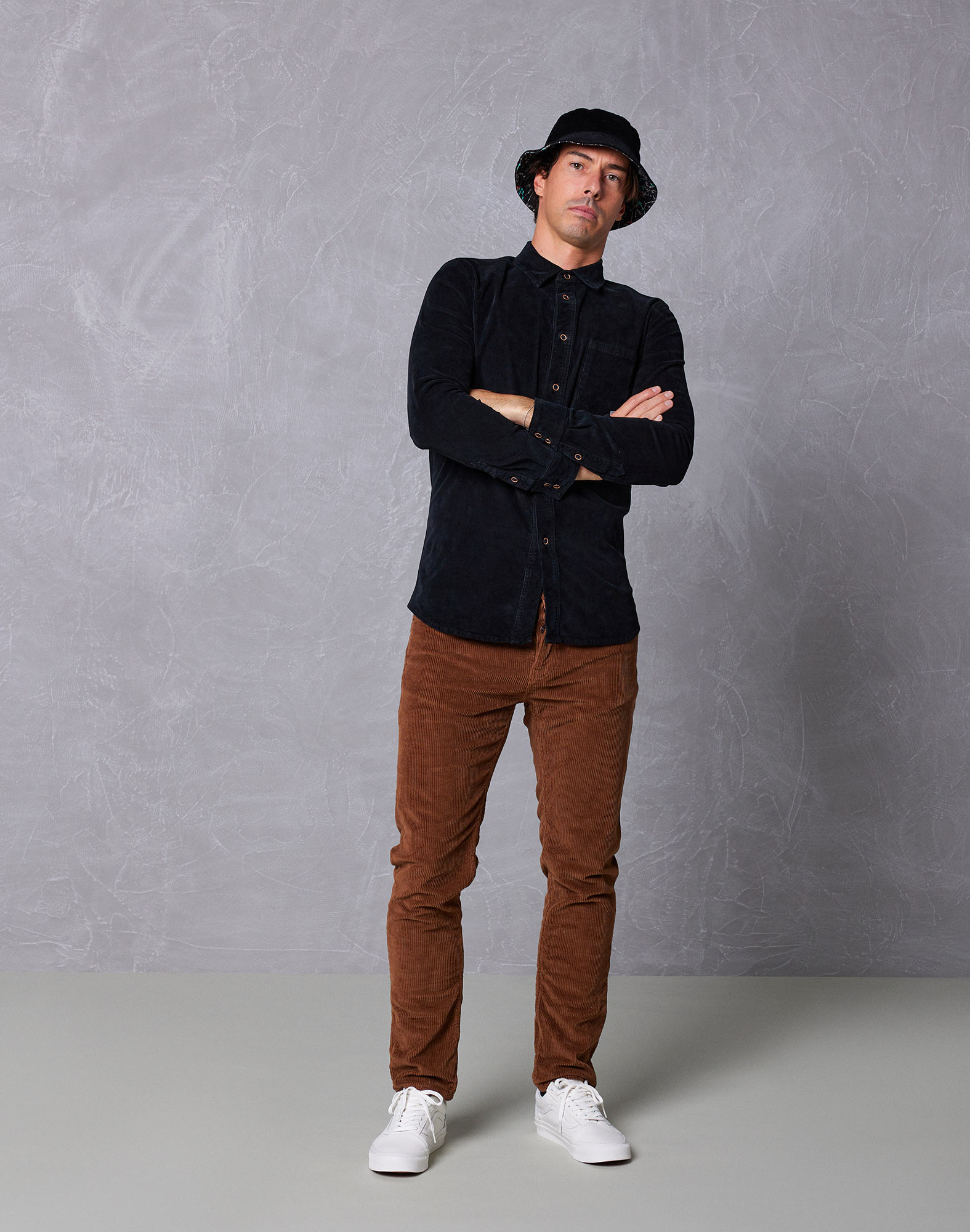 PANTALON REGULAR CHOCO