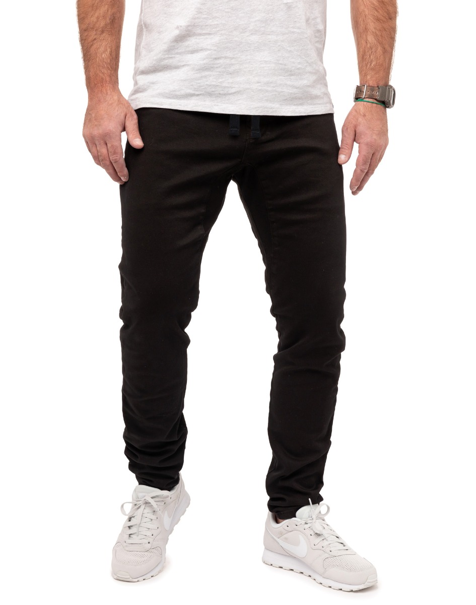 PANTALON TAPERED ALLBLACK