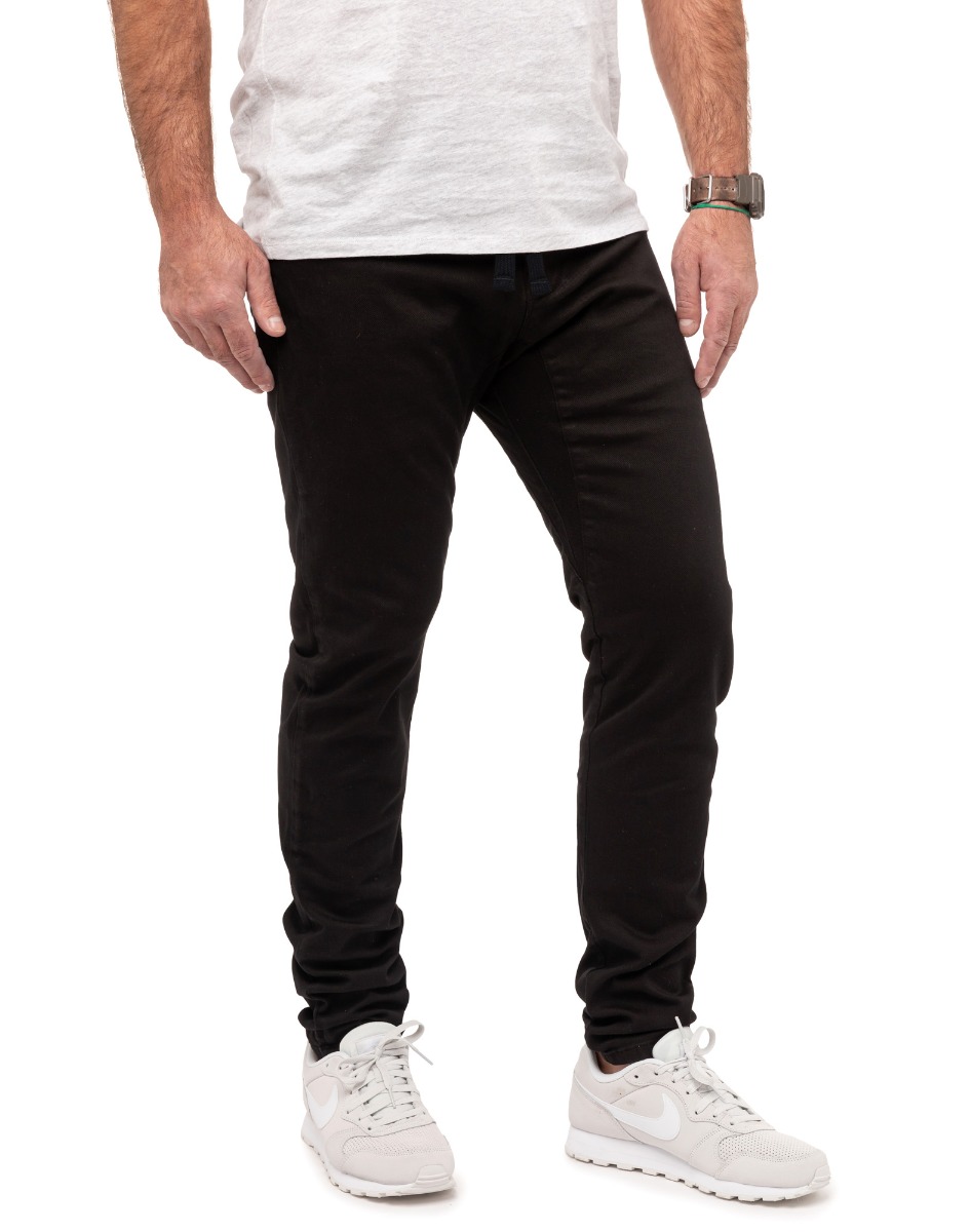 PANTALON TAPERED ALLBLACK