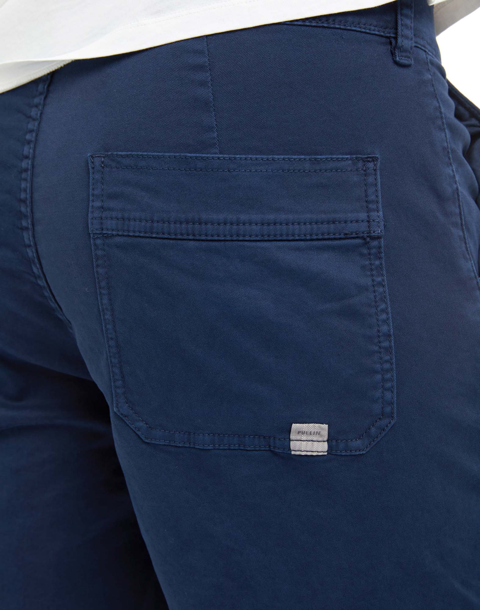 SHORT LOOSE MARINE